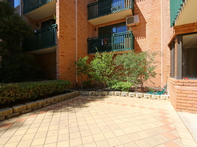 7 / 52 King George Street, Victoria Park