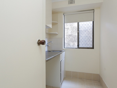 7 / 52 King George Street, Victoria Park