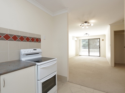 7 / 52 King George Street, Victoria Park