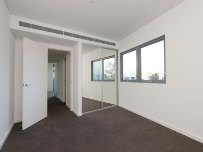 303 / 21 Bow River, Burswood