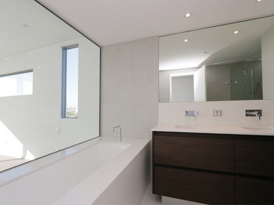 303 / 21 Bow River, Burswood