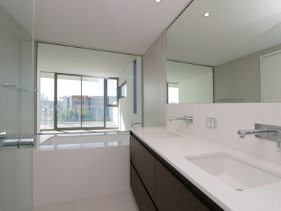 303 / 21 Bow River, Burswood