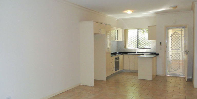 2 / 4-6 Broughton Street, Parramatta