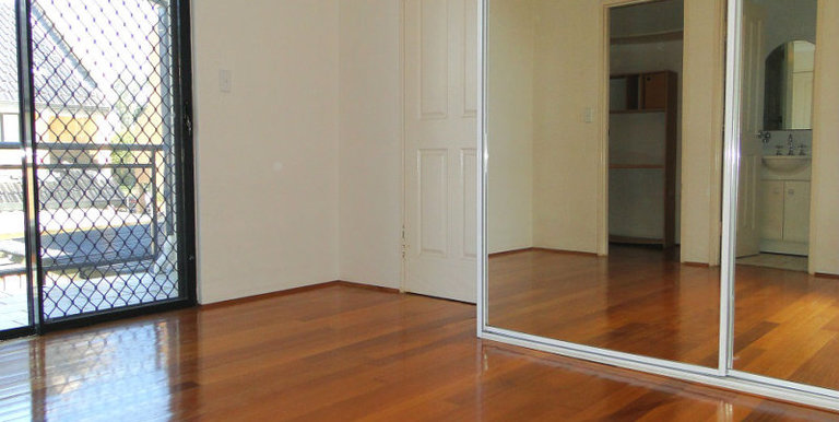 2 / 4-6 Broughton Street, Parramatta