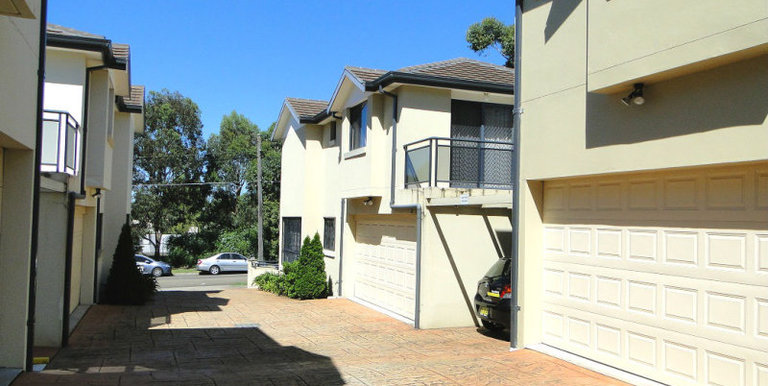 2 / 4-6 Broughton Street, Parramatta