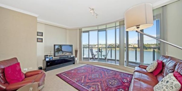 603 / 1 Cary Street, Drummoyne