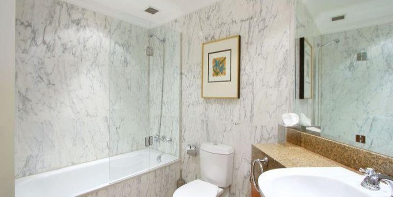 2005 / 183  183 KENT ST, Sydney