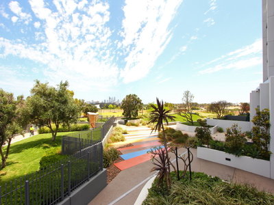 303 / 96 Bow River Crescent, Burswood