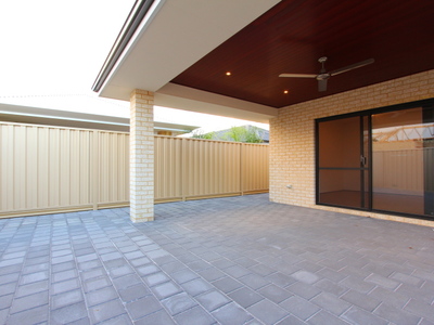 63 Ballycastle Loop, Canning Vale