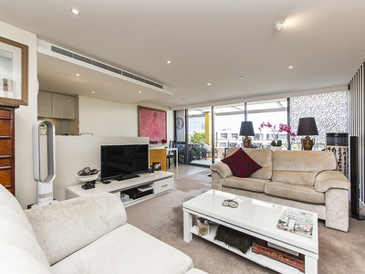 201 / 2 Oldfield Street, Burswood