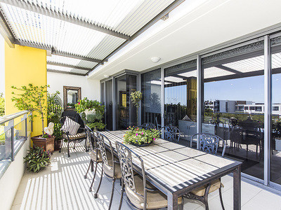 201 / 2 Oldfield Street, Burswood