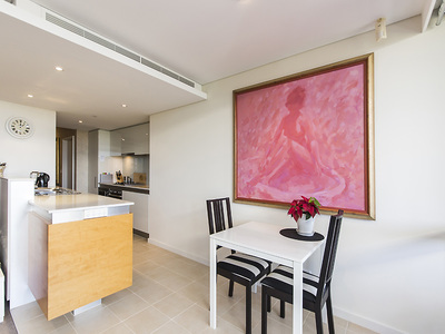 201 / 2 Oldfield Street, Burswood