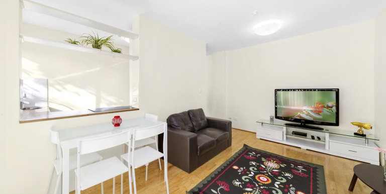 6 / 4 Munro Street, Mcmahons Point