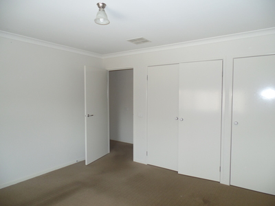 10 Roma Drive, Shepparton