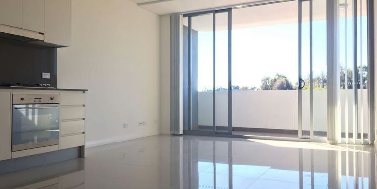 C3306 / 15-18 Charles Street, Canterbury