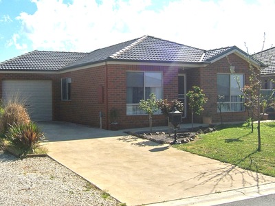 16 Lansdowne Street, Mooroopna