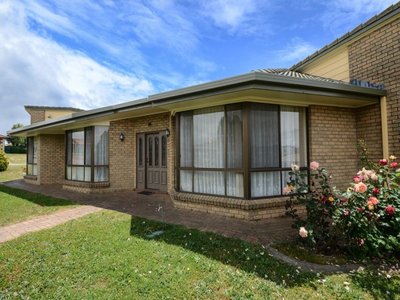 8 Magnolia Court, Mount Gambier