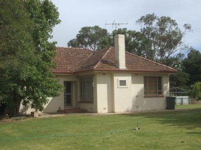 7 Billing Road, Worrolong