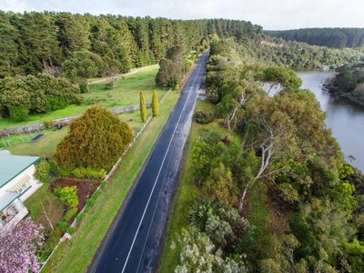 24 Dry Creek Road , Donovans