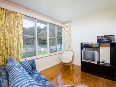 24 Dry Creek Road , Donovans