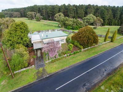 24 Dry Creek Road , Donovans