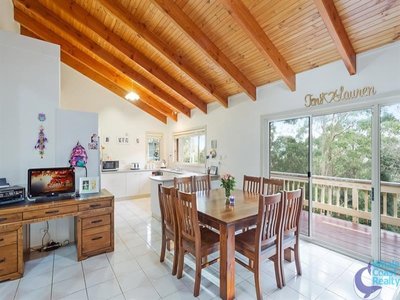 43 Hillcrest Ave, North Narooma