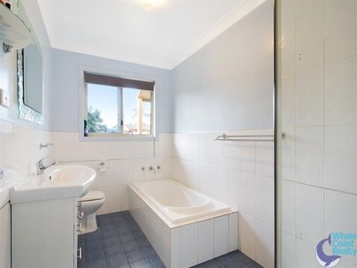 43 Hillcrest Ave, North Narooma