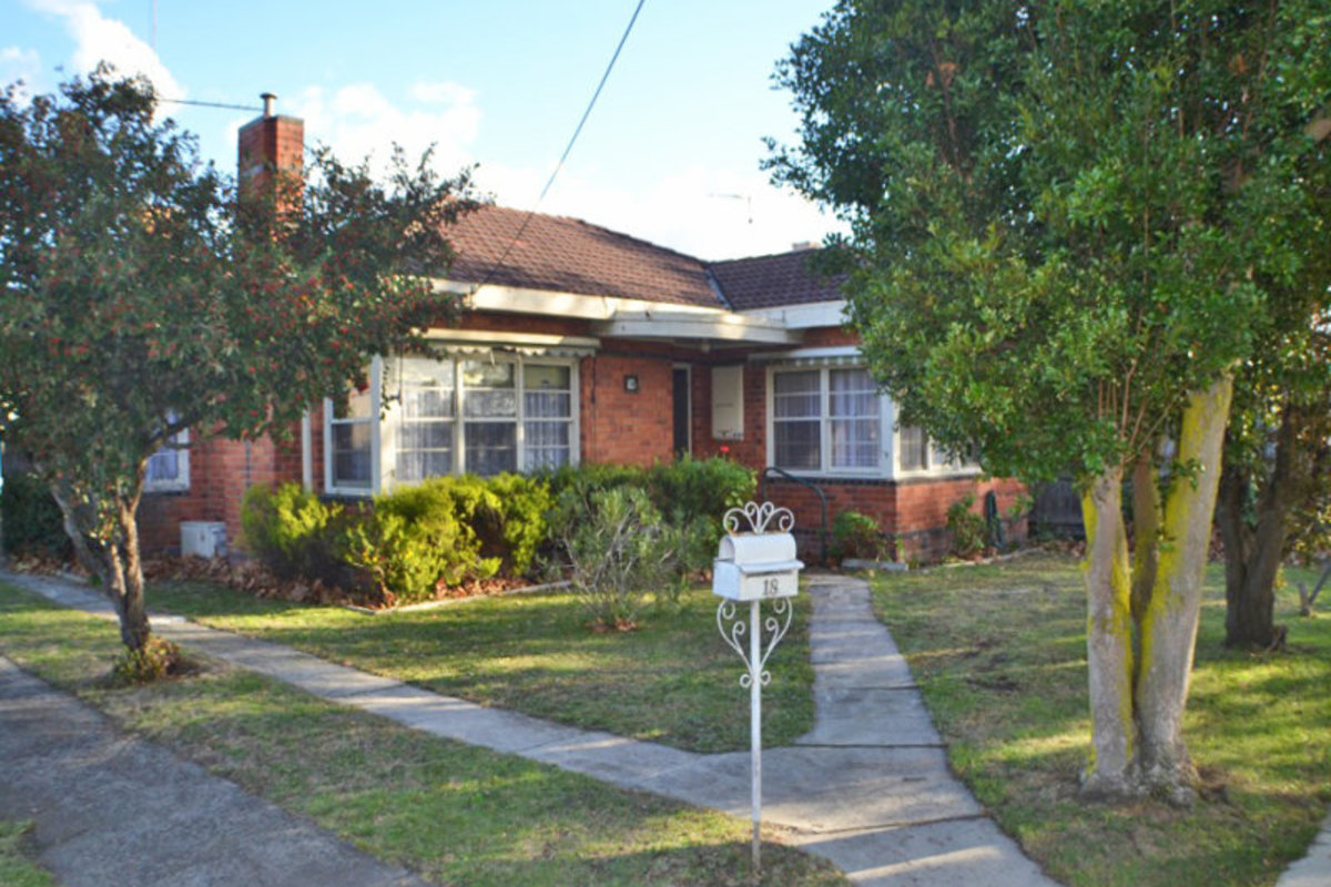 18 McLean Street, Morwell Rennie Property Sales