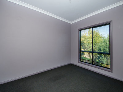 24 Yahl Main Road, Yahl