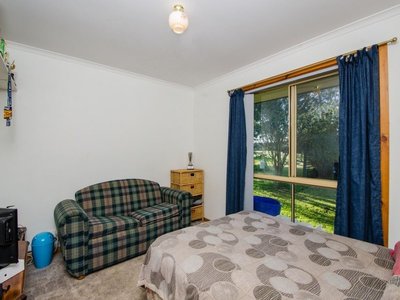 583 Caroline Road, Glenburnie