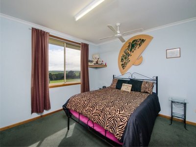 33918 Princes Highway, Compton