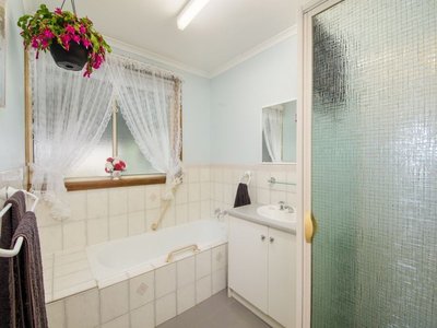 33918 Princes Highway, Compton