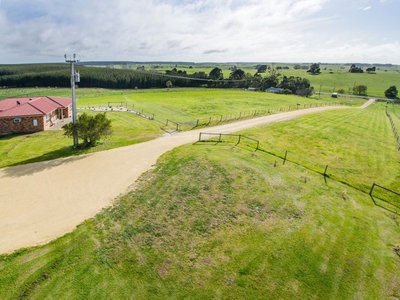 33918 Princes Highway, Compton