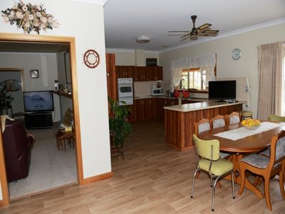 261 Kennedy Avenue, Worrolong