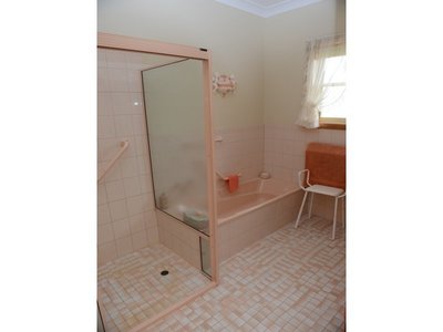 261 Kennedy Avenue, Worrolong