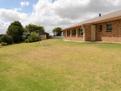 261 Kennedy Avenue, Worrolong