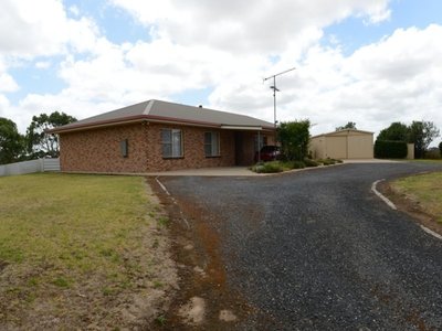 261 Kennedy Avenue, Worrolong