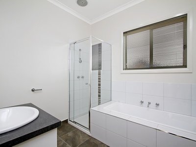 9A Buntin Court, Perth