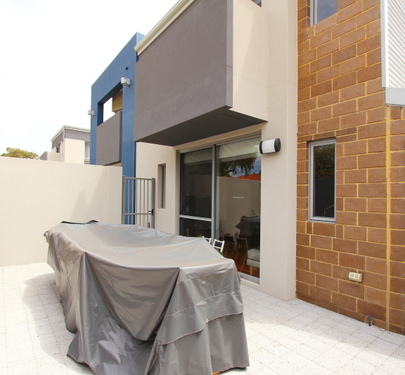 8 / 31 Pollard Street, Glendalough