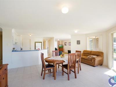 2 John Pl, North Narooma