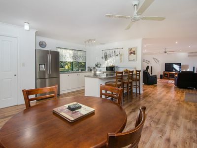 11 Millard Street, Donovans