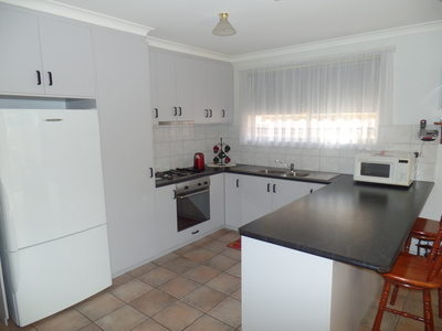 2 / 14 Beckham Street, Shepparton