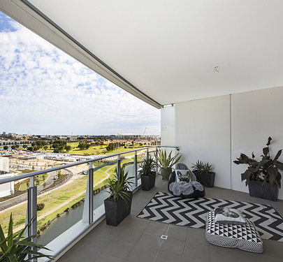 806 21 Bow River, Burswood