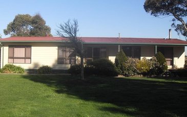 80 Handford Lane, Officer
