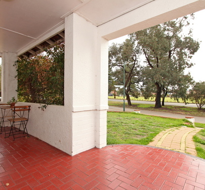 95 Lake Monger Drive, Wembley