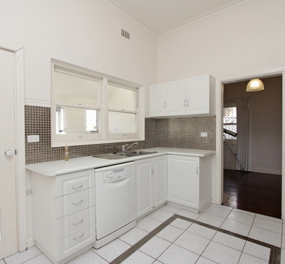 95 Lake Monger Drive, Wembley