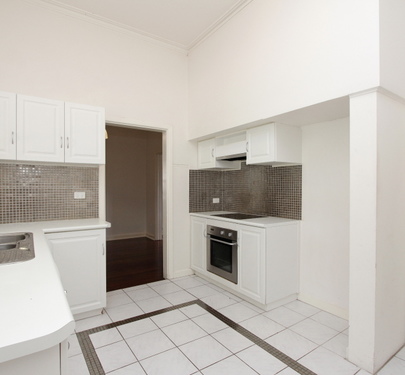 95 Lake Monger Drive, Wembley