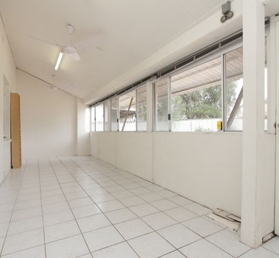 95 Lake Monger Drive, Wembley