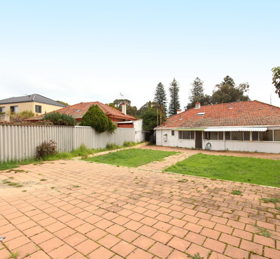 95 Lake Monger Drive, Wembley