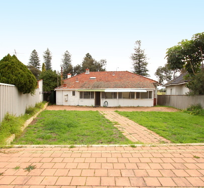95 Lake Monger Drive, Wembley